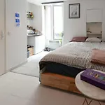 CHARMING studio near Montmartre