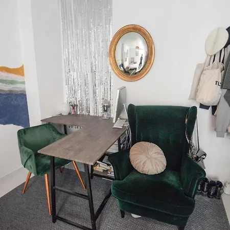 CHARMING studio near Montmartre Appartamento *